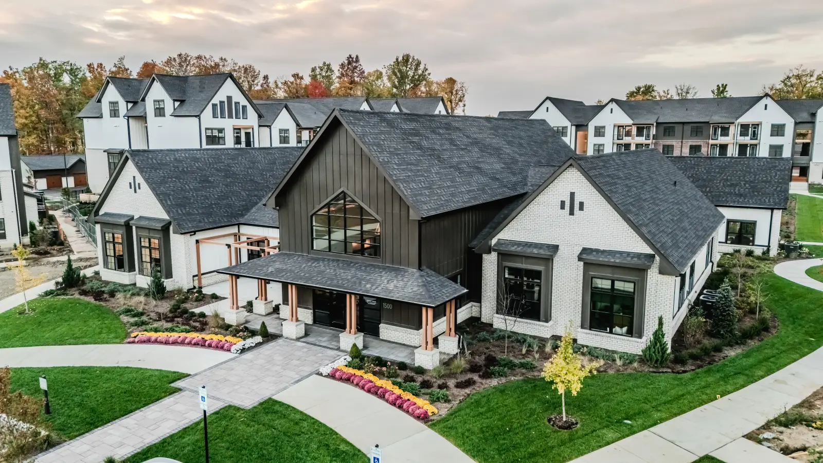 FarmhouseAmenities 210